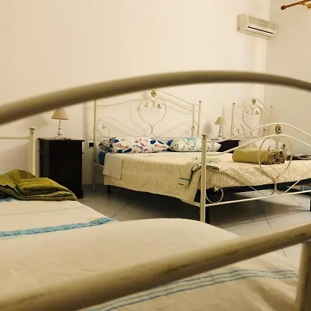 Bed & Breakfast West Coast Cabras
